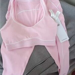 ALO Yoga Pink Sports Bra and Leggings Set